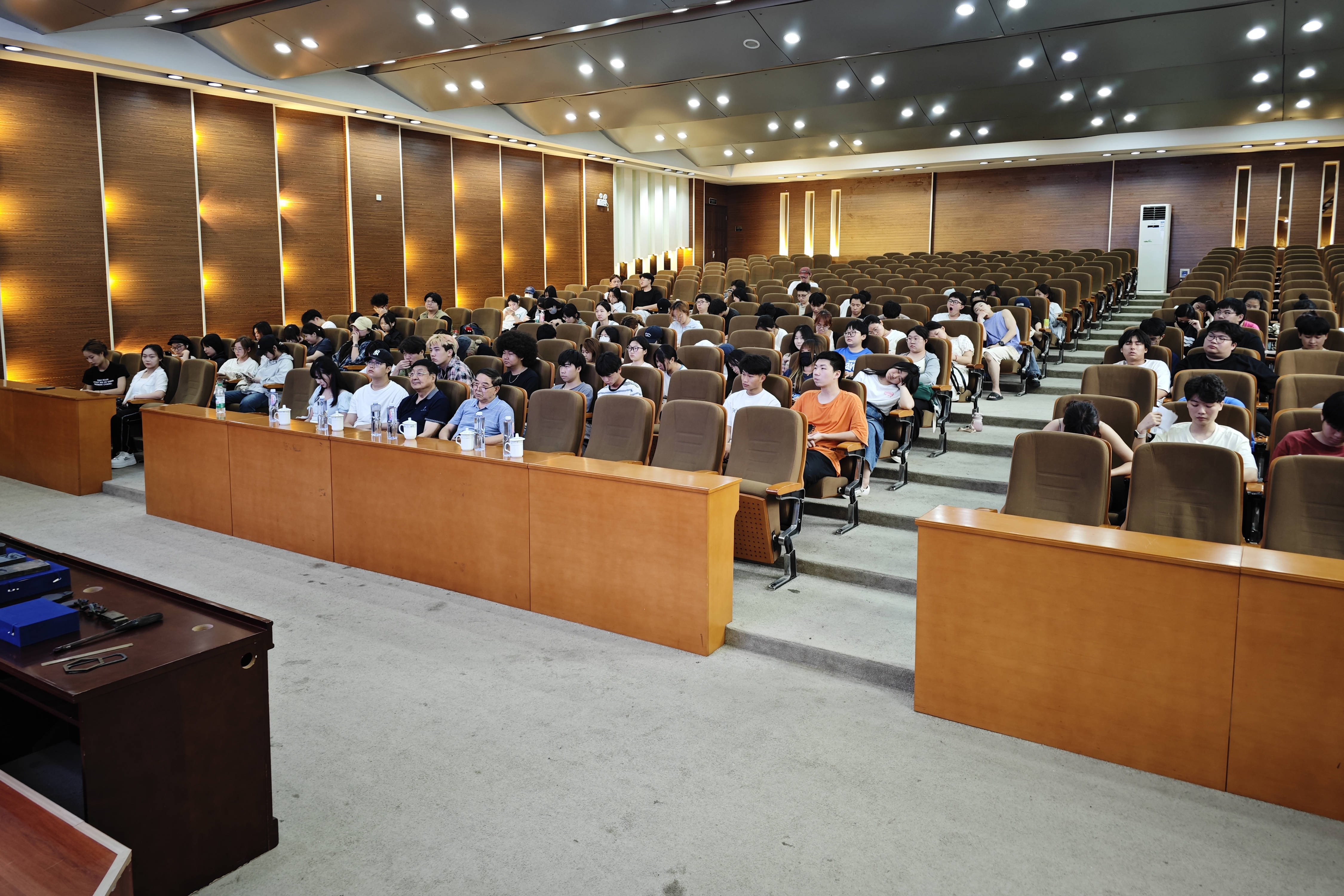 北京科技大学毕业证(北京科技大学毕业证书样本)