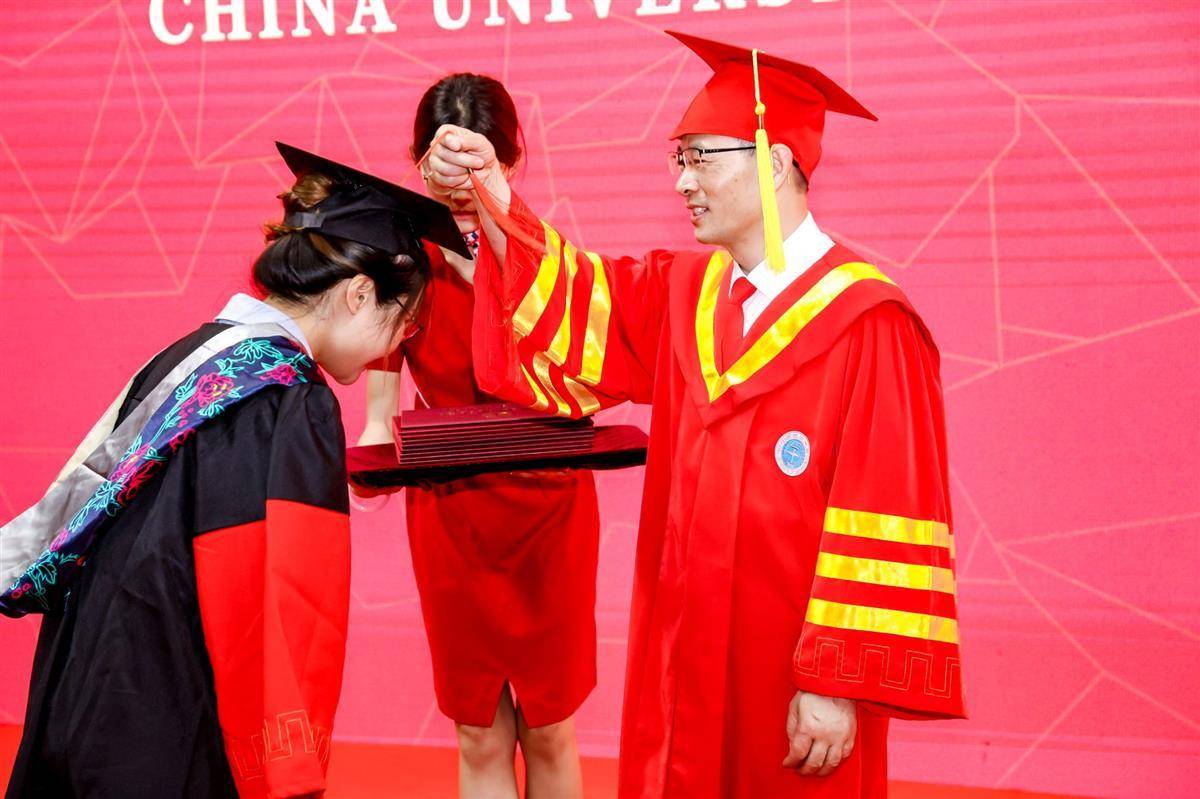 中国地质大学文凭(中国地质大学学位要求)