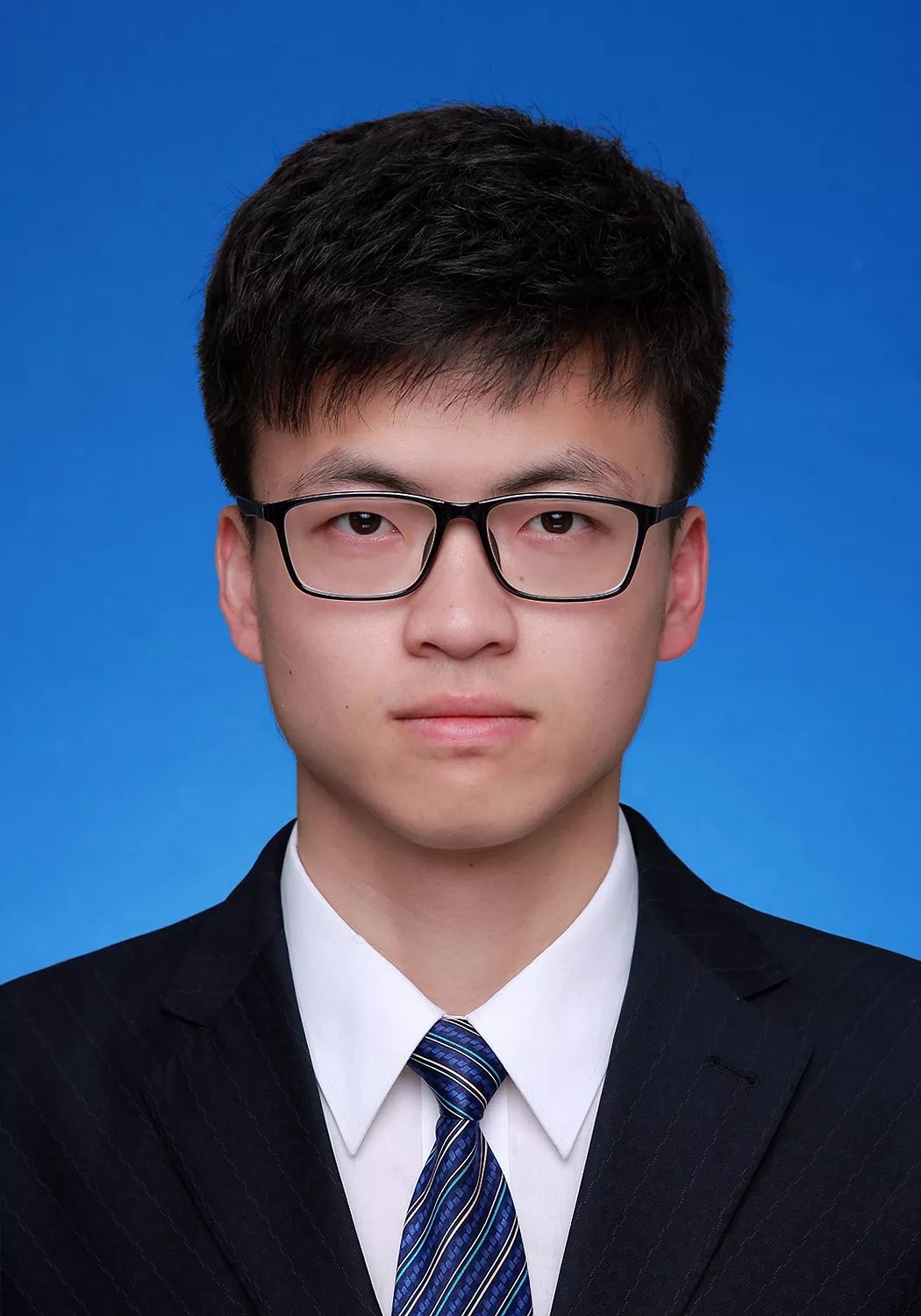 上海大学文凭(上海大学本科毕业证图片)